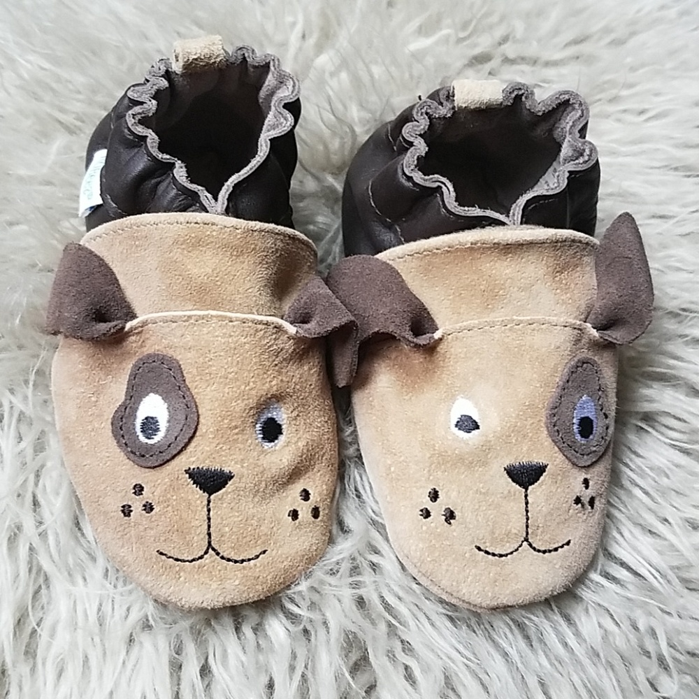 New Robeez leather puppy shoes